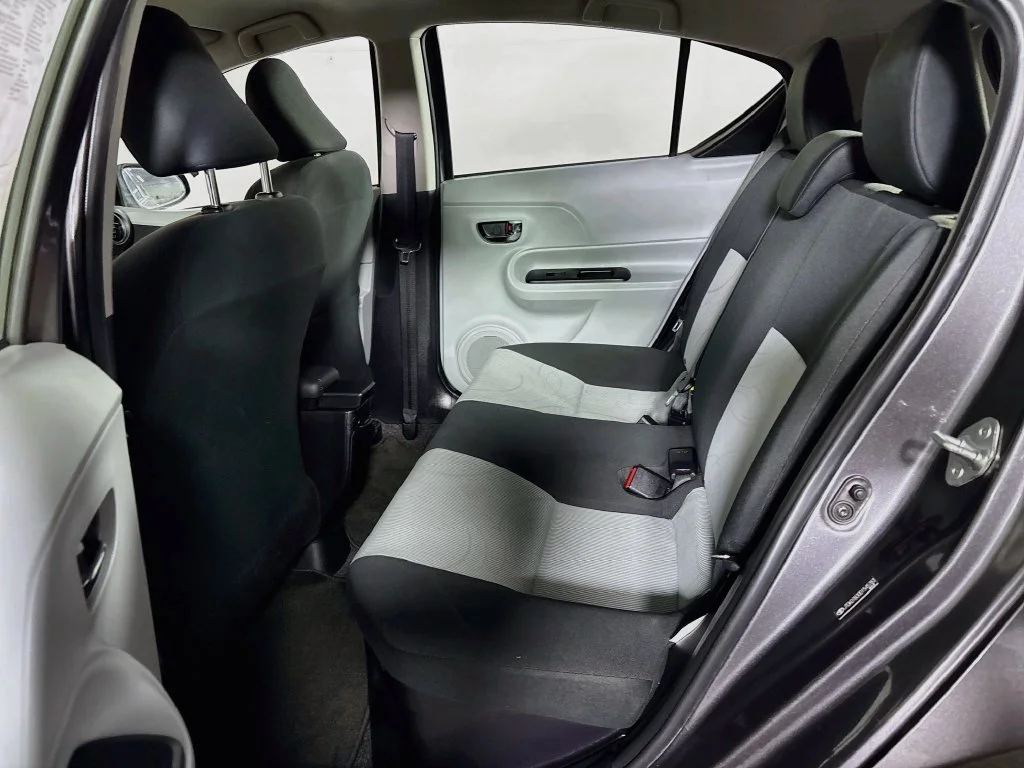 Used 2013 Gray Toyota Two image 18