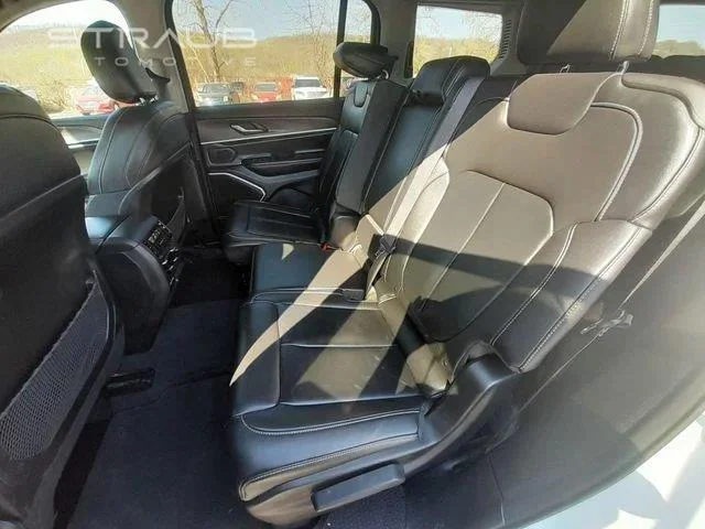 Used 2021 Bright White Clearcoat Jeep Limited image 43