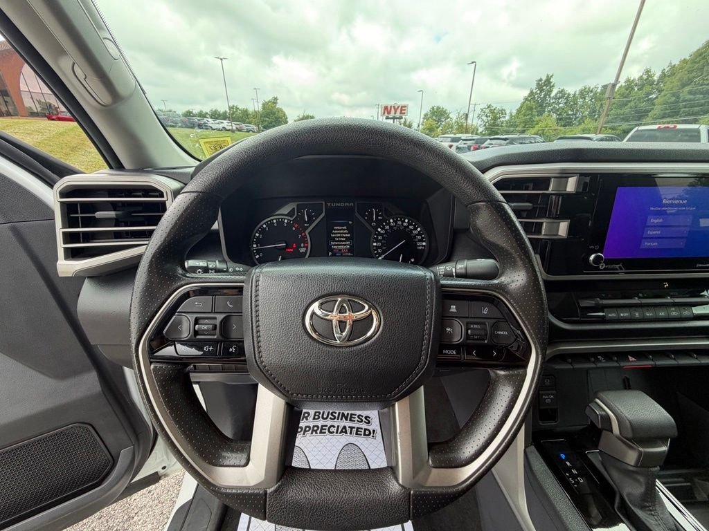Used 2023 Ice Toyota SR5 image 31