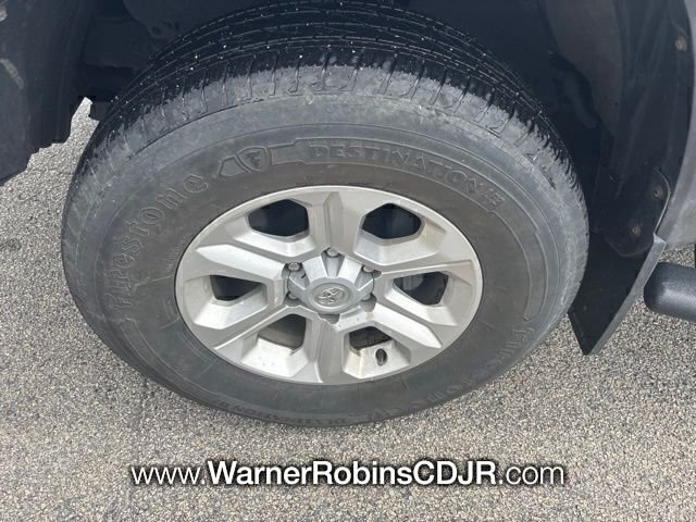 Used 2020 Gray Toyota SR5 image 4