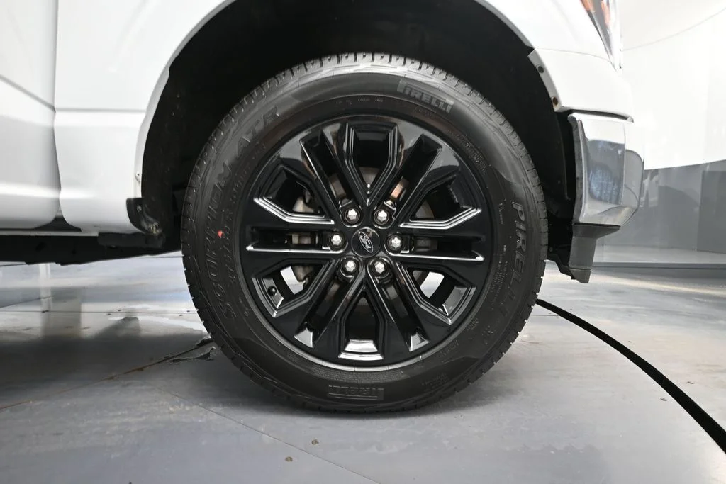 Used 2023 White Ford XLT image 15