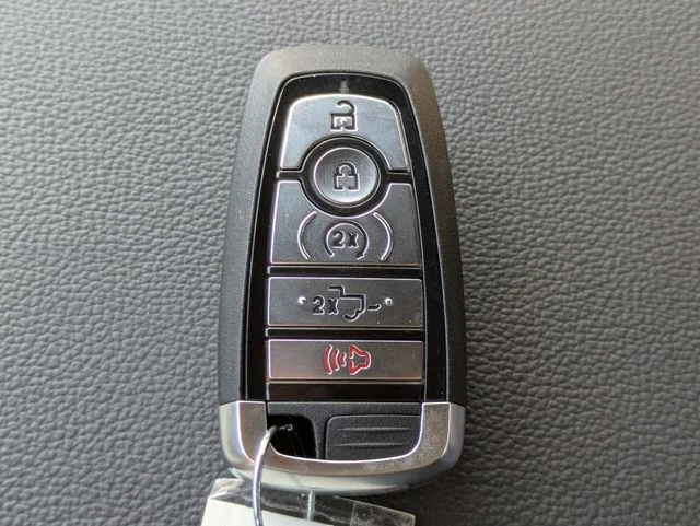 New 2026 Iconic Silver Metallic Ford XLT image 29