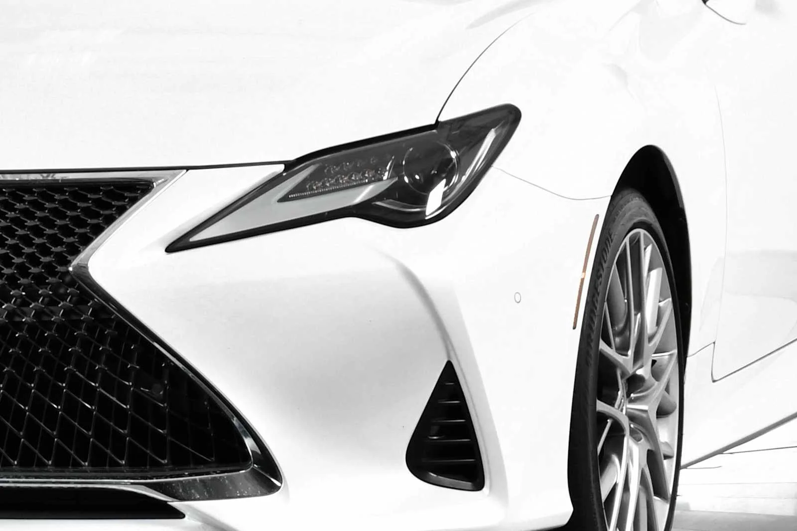 Certified Used 2022 EMINENT WHITE PEARL Lexus  image 11