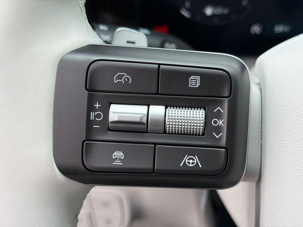 New 2026 Black Hyundai SEL FWD image 25