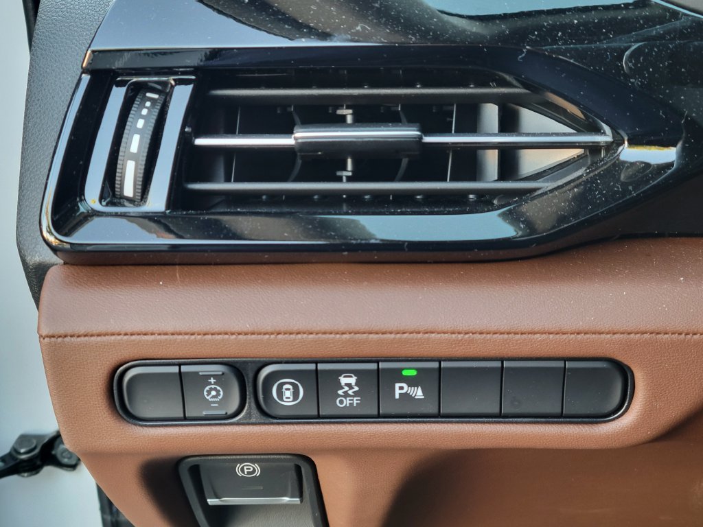 Certified Used 2024 White Acura Technology image 23