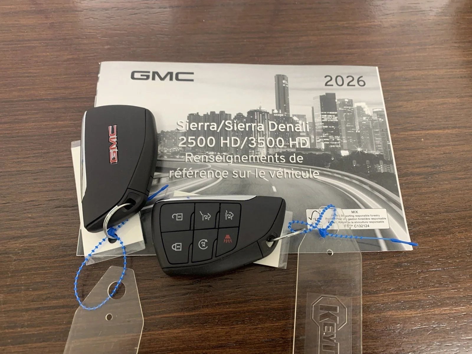 2026 GMC Sierra 2500HD AT4 - Photo 9