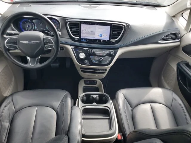 Used 2021 Bright White Cl Chrysler Touring image 27