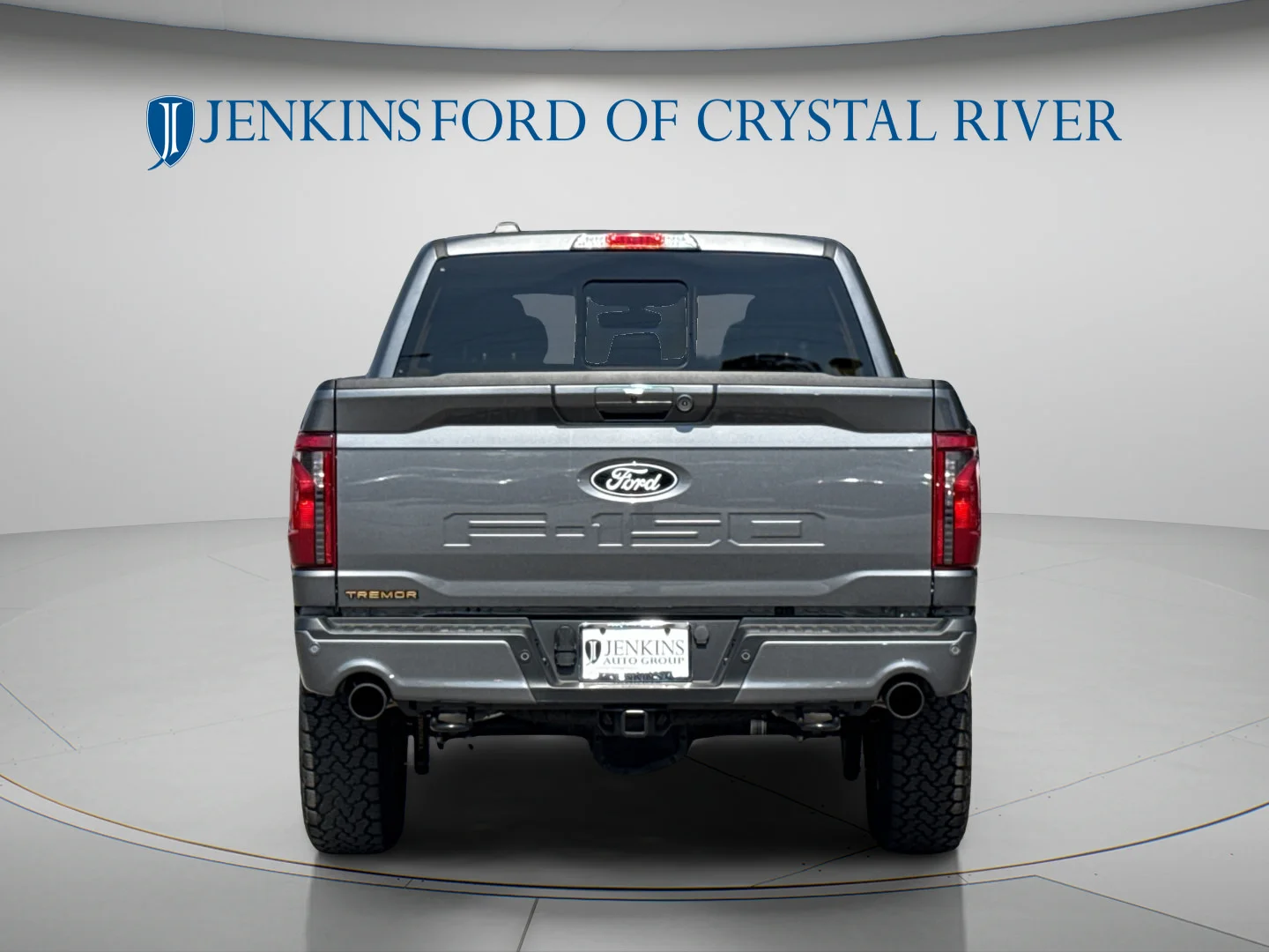 Used 2025 Carbonized Gray Metallic Ford Tremor image 7