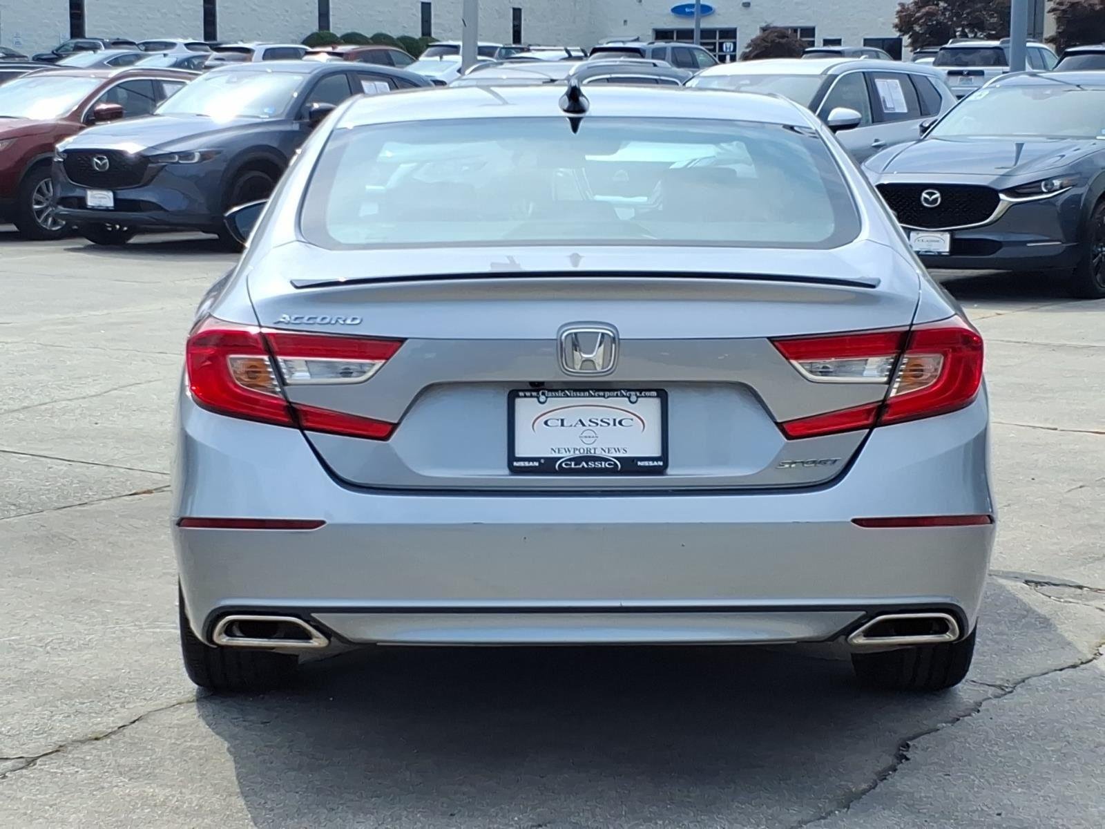 Used 2022 Lunar Silver Metallic Honda Sport image 8