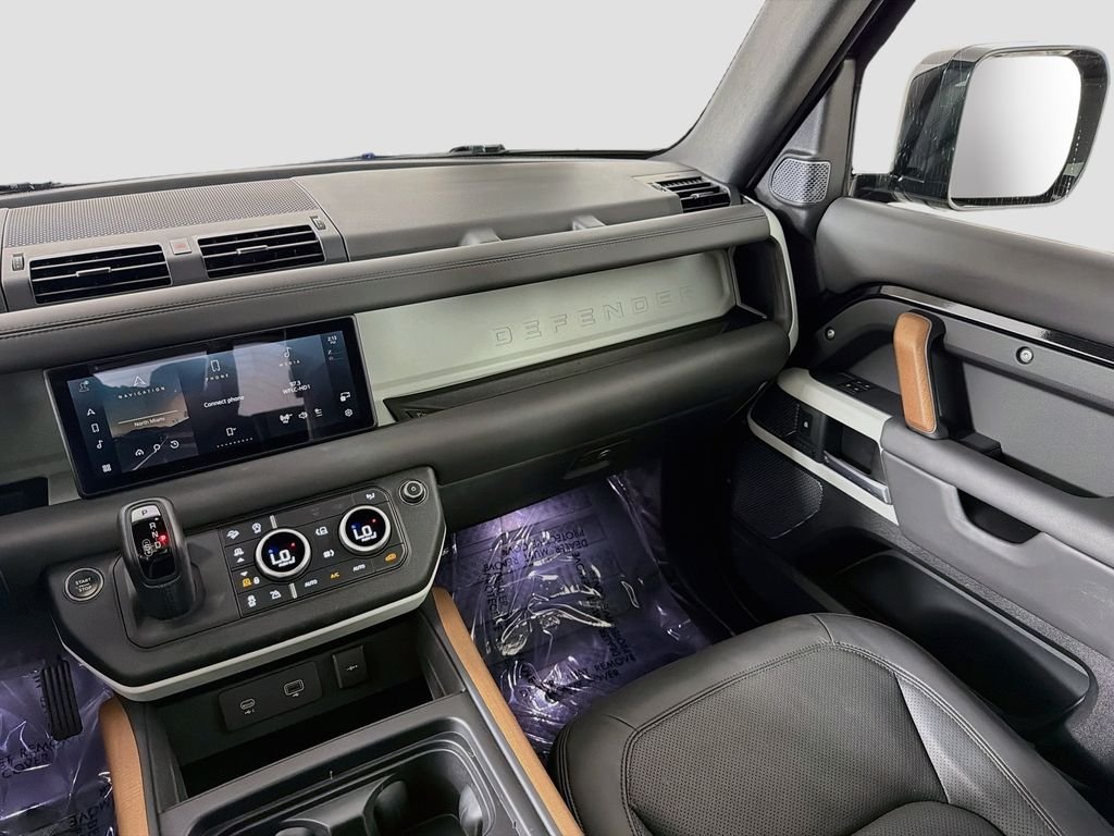 Certified Used 2023 Black Land Rover SE image 25