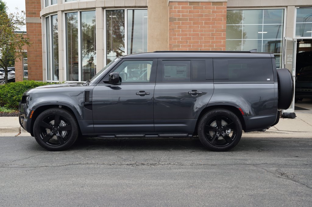 New 2026 Carpathian Grey Land Rover S image 2