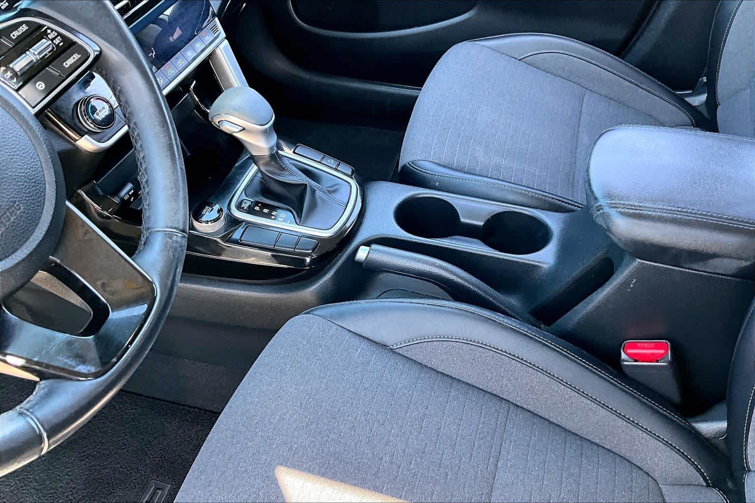 Used 2023 Snow White Pearl Kia S image 16