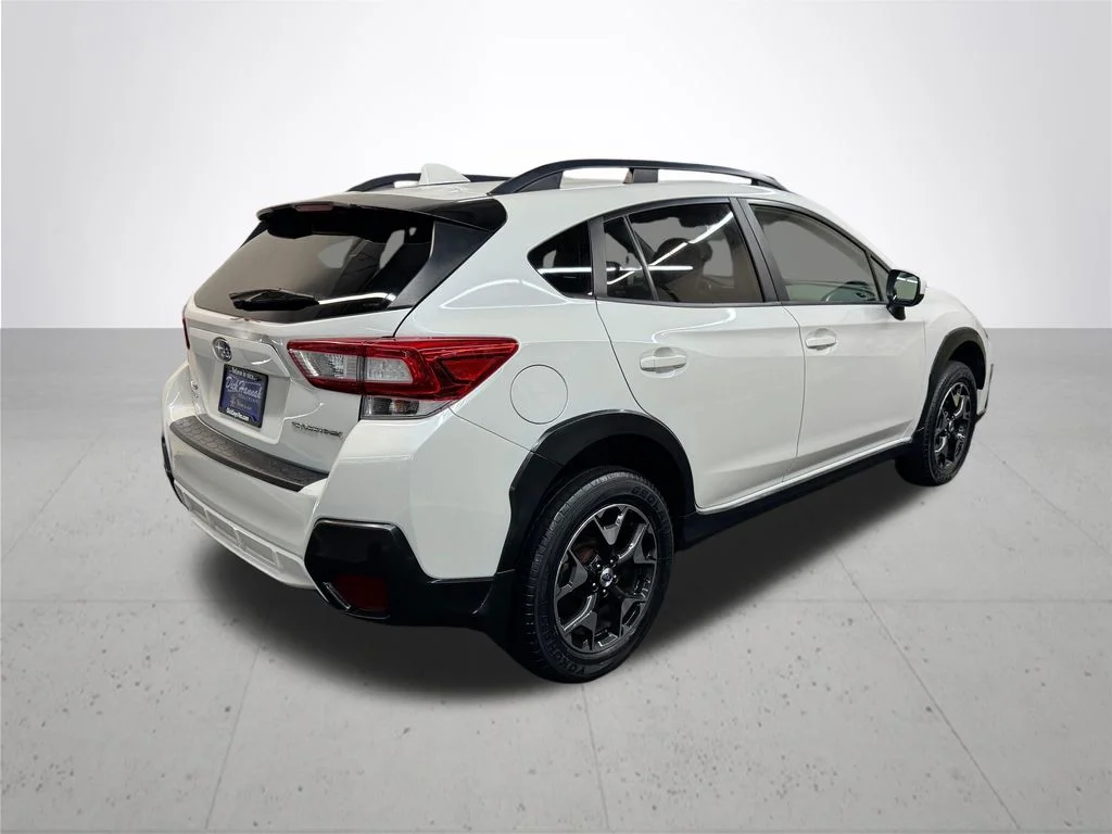 Used 2018 White Subaru 2.0i Premium image 8