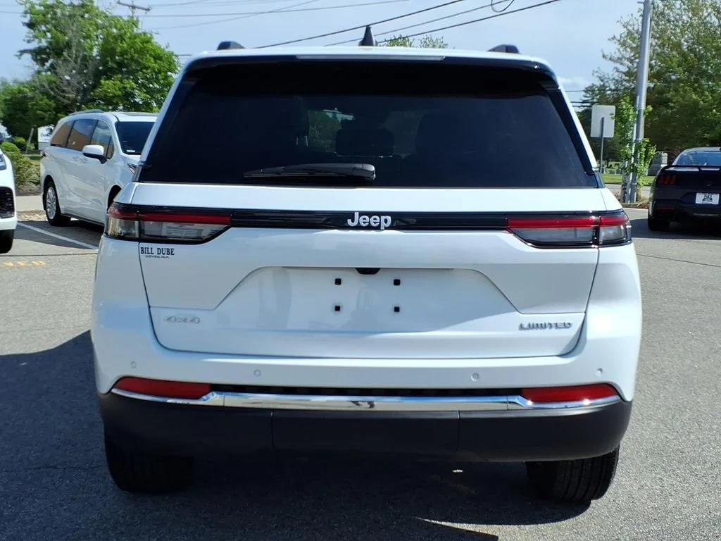 Used 2025 White Jeep Limited image 20