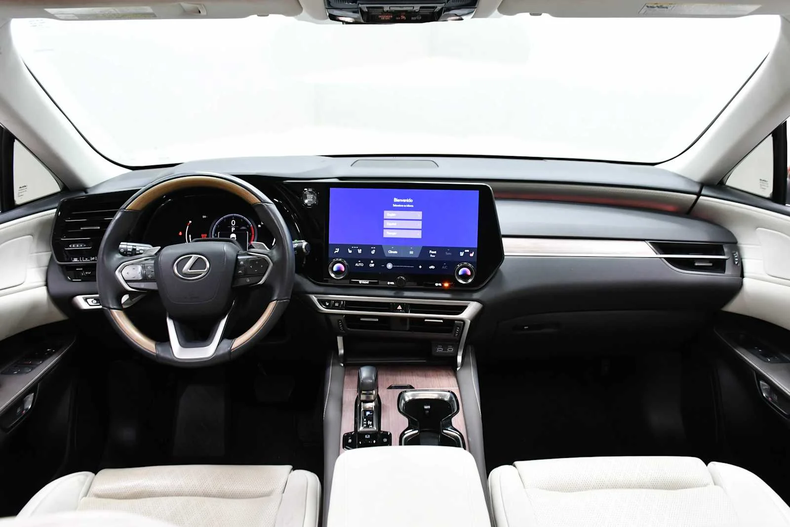 Used 2023 Copper Crest Lexus Luxury image 18