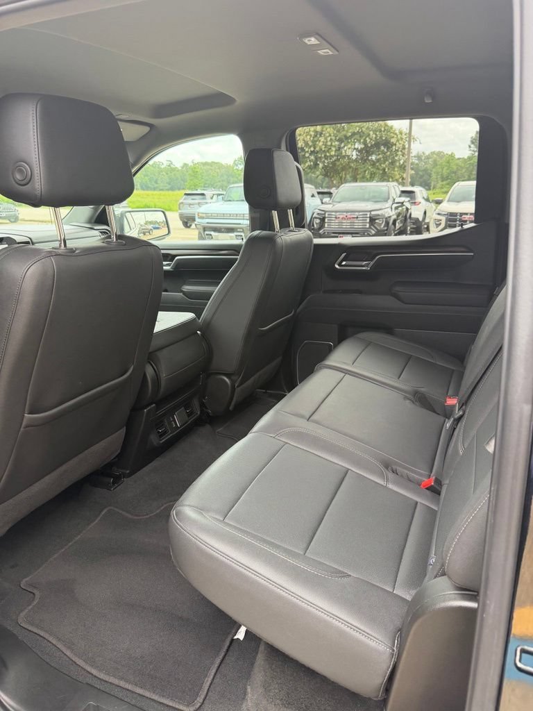Used 2025 Onyx Black GMC SLT image 21