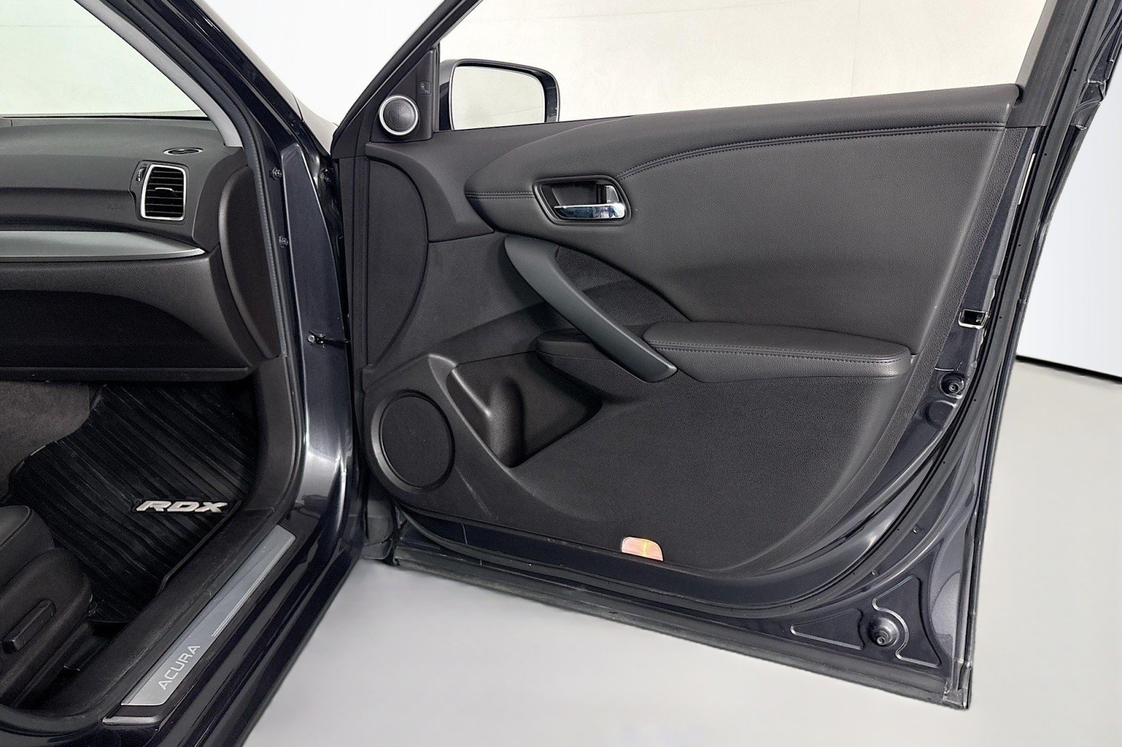 Used 2016 Graphite Luster Metallic Acura Advance Package image 23