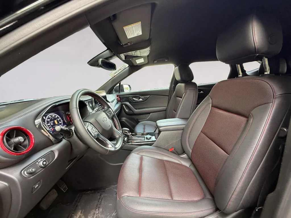 Used 2025 Black Chevrolet RS image 10