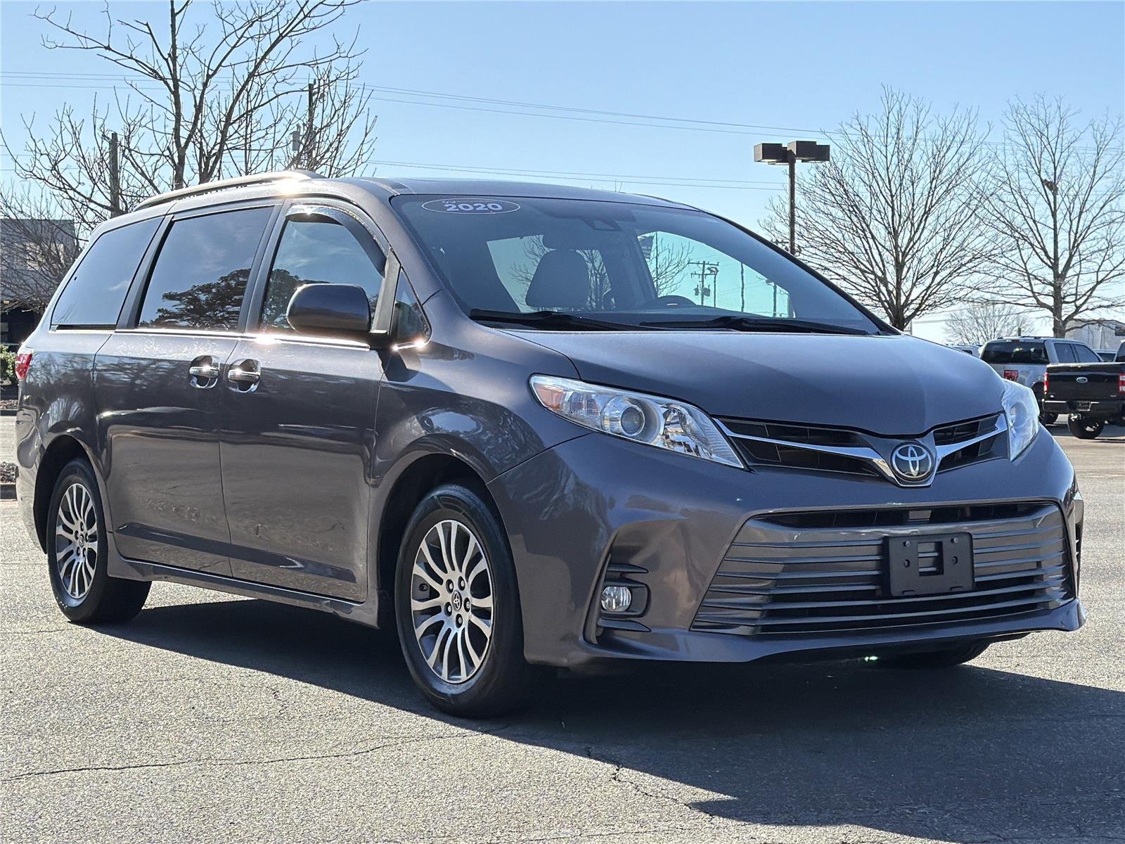 Used 2020 Predawn Gray Mica Toyota XLE image 35