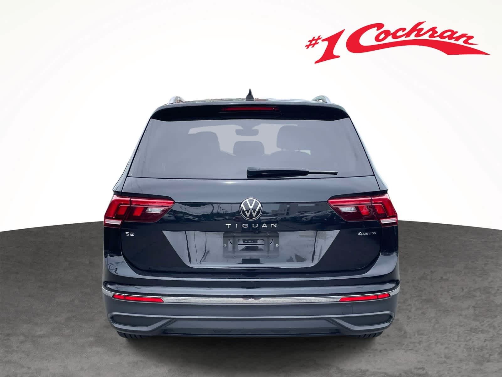 Used 2022 Deep Black Pearl Volkswagen SE image 8