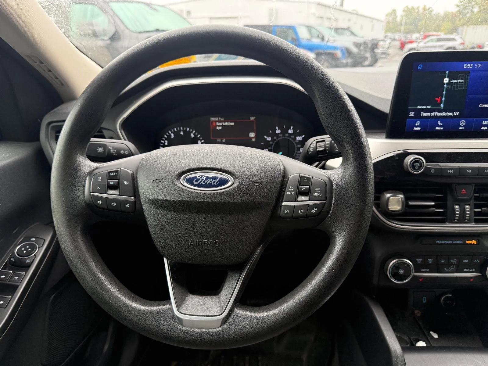 Used 2020 Magnetic Ford SE image 15