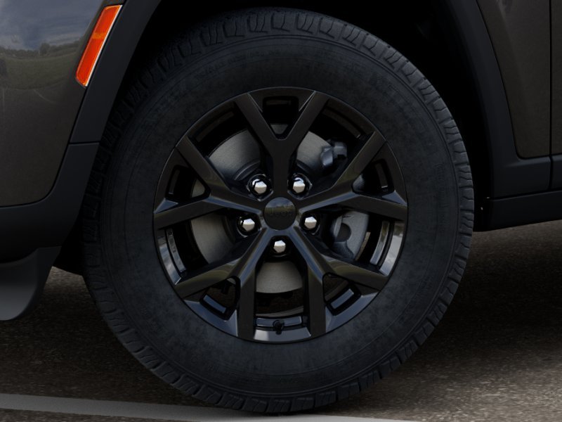New 2026 Baltic Gray Metallic Clear-Coat Exterior Paint Jeep Laredo image 20