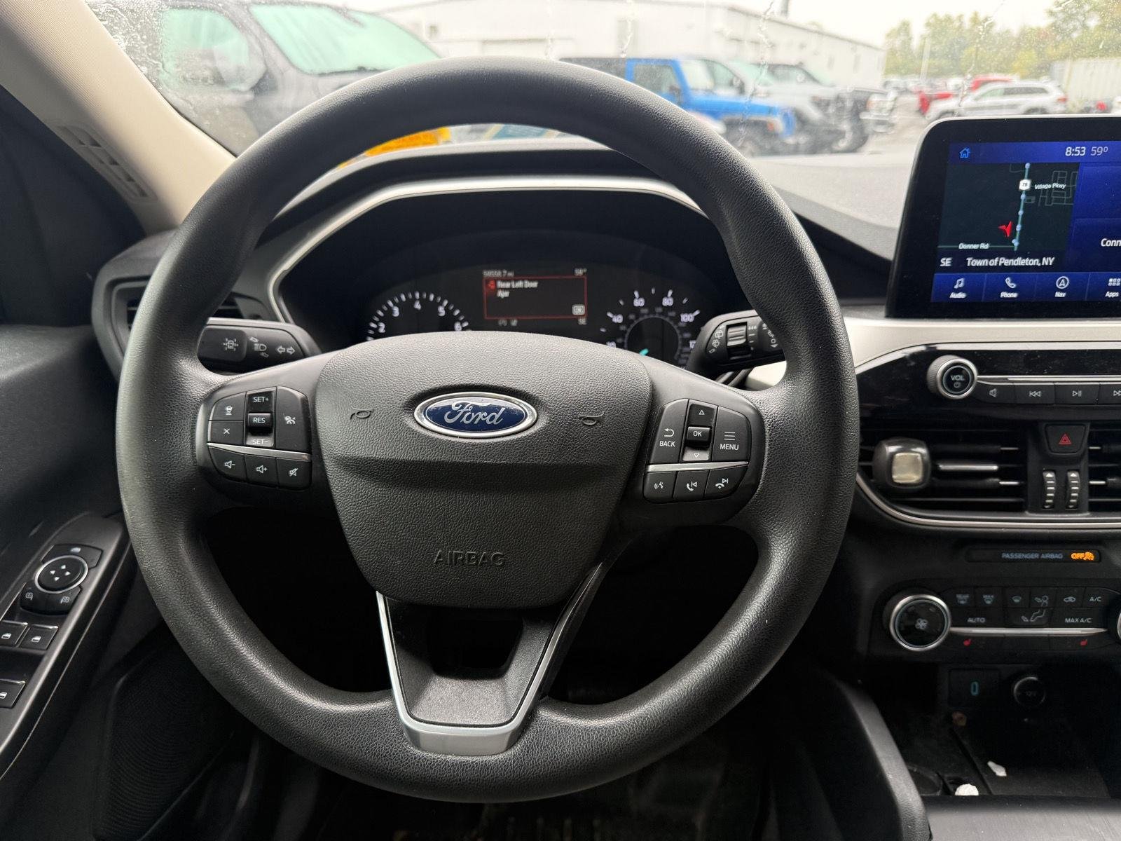 Used 2020 Magnetic Ford SE image 15