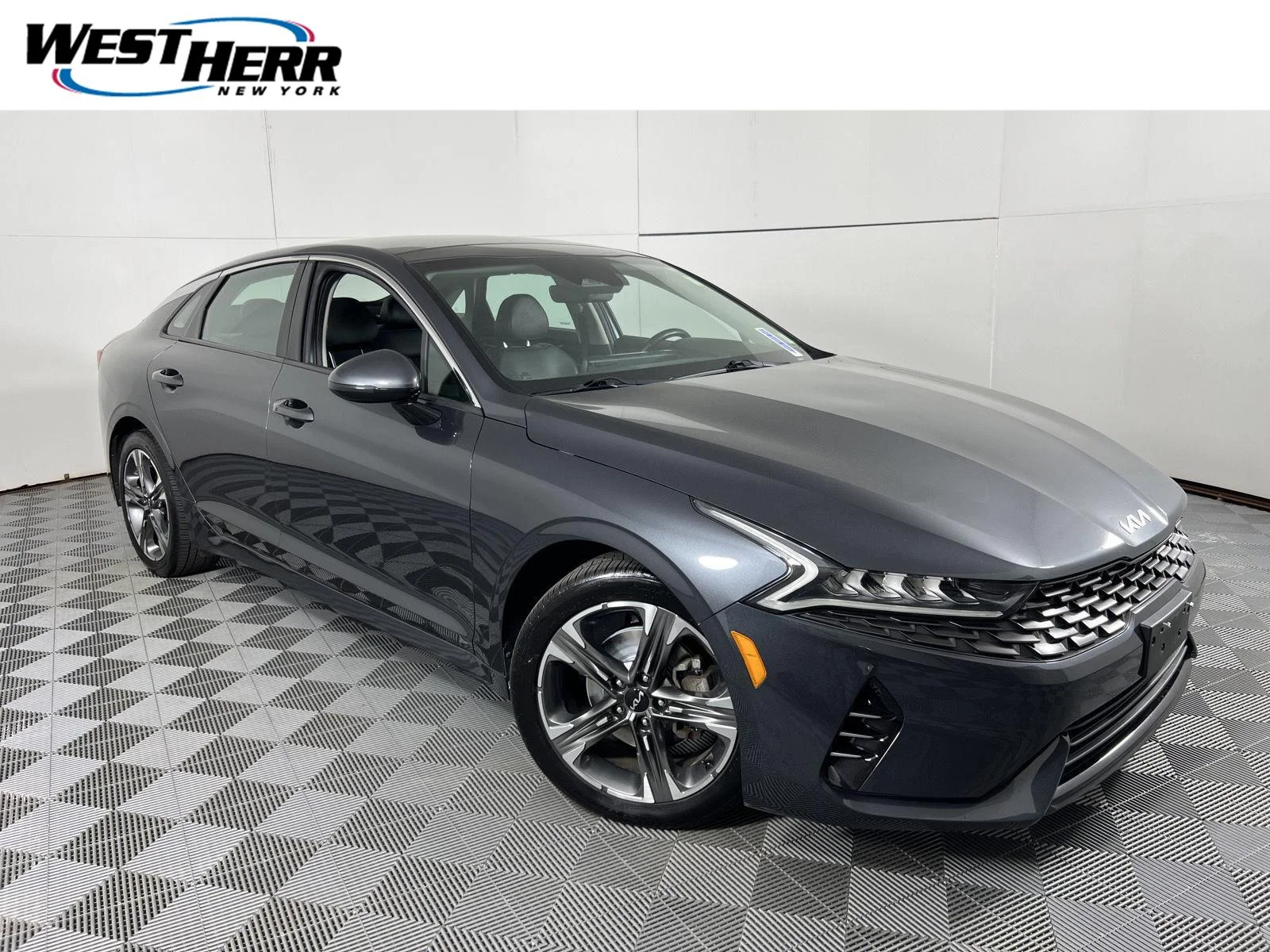 2022 Kia Optima EX FWD's photo