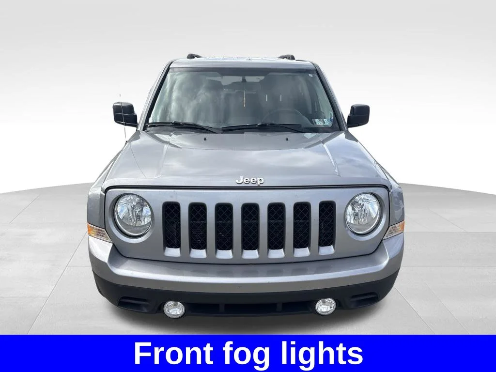 Used 2015 Silver Jeep Sport image 10