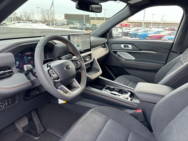 New 2026 Agate Black Metallic Ford Tremor® image 16