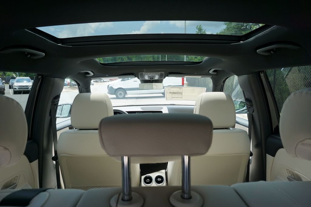 2025 Mercedes-Benz GLB Base - Photo 76