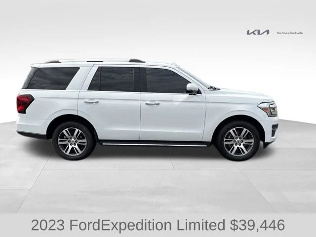 Used 2023 White Ford Limited image 9