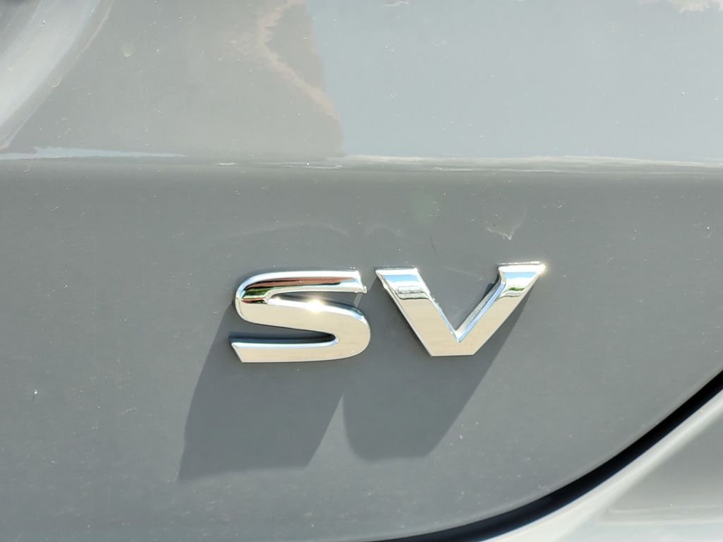Used 2023 Gray Nissan SV image 10