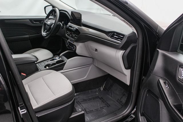 Used 2025 Black Ford Active image 18