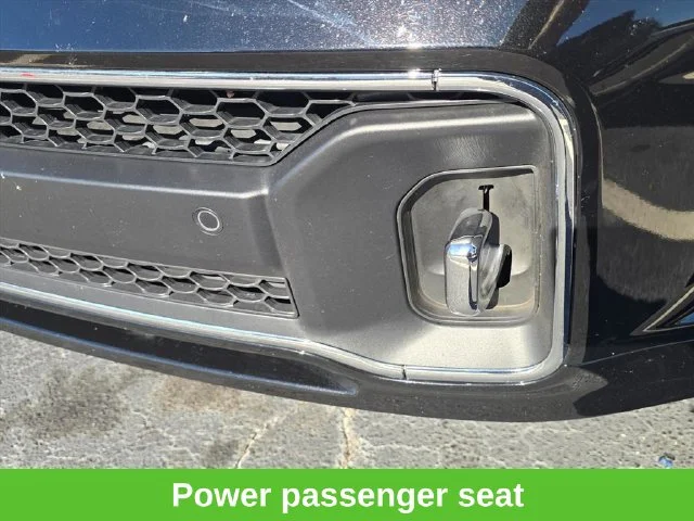Certified Used 2023 Black Jeep Overland image 29