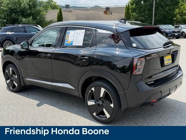 Used 2025 Black Nissan SR image 7