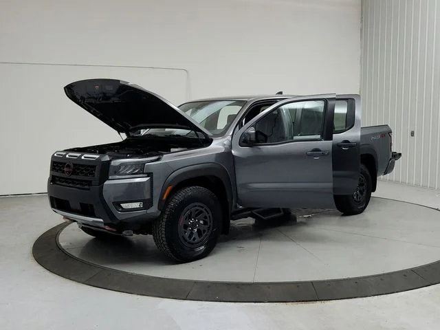 2026 Nissan Frontier PRO-4X - Photo 11