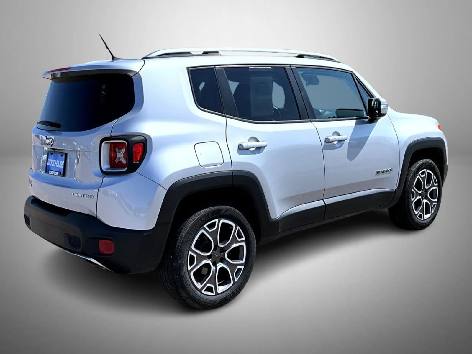 Used 2015 Silver Jeep Limited image 5