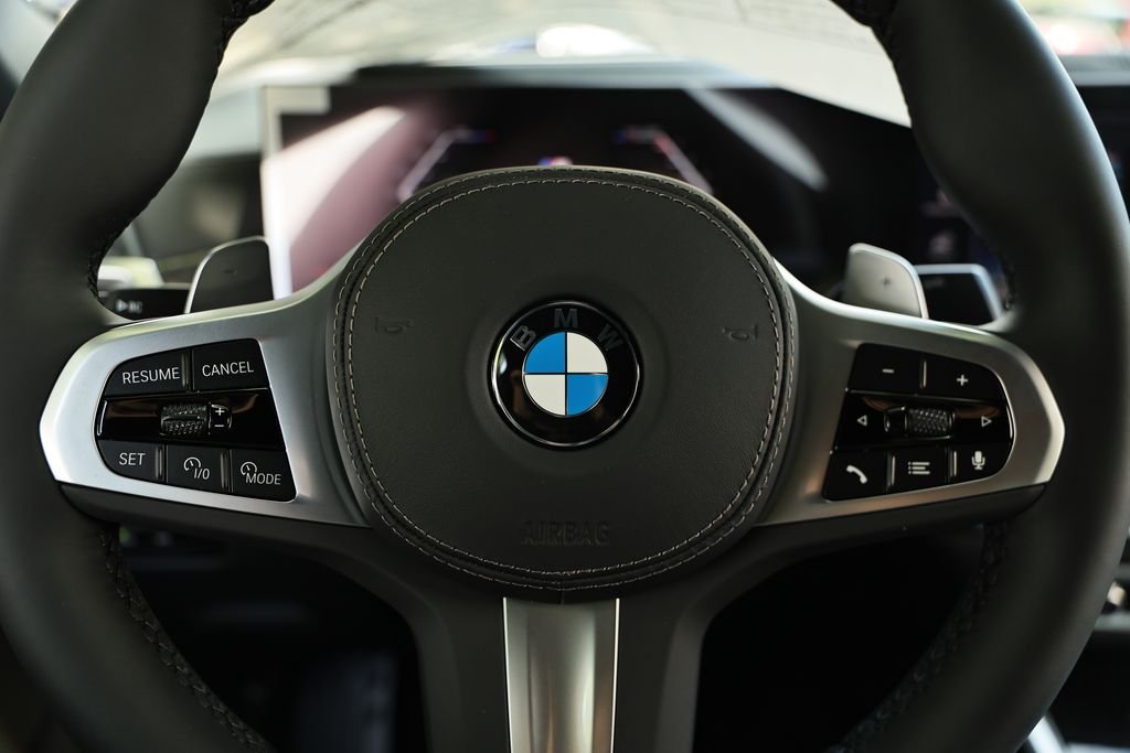 New 2027 Black Sapphire Metallic BMW xDrive40i image 33