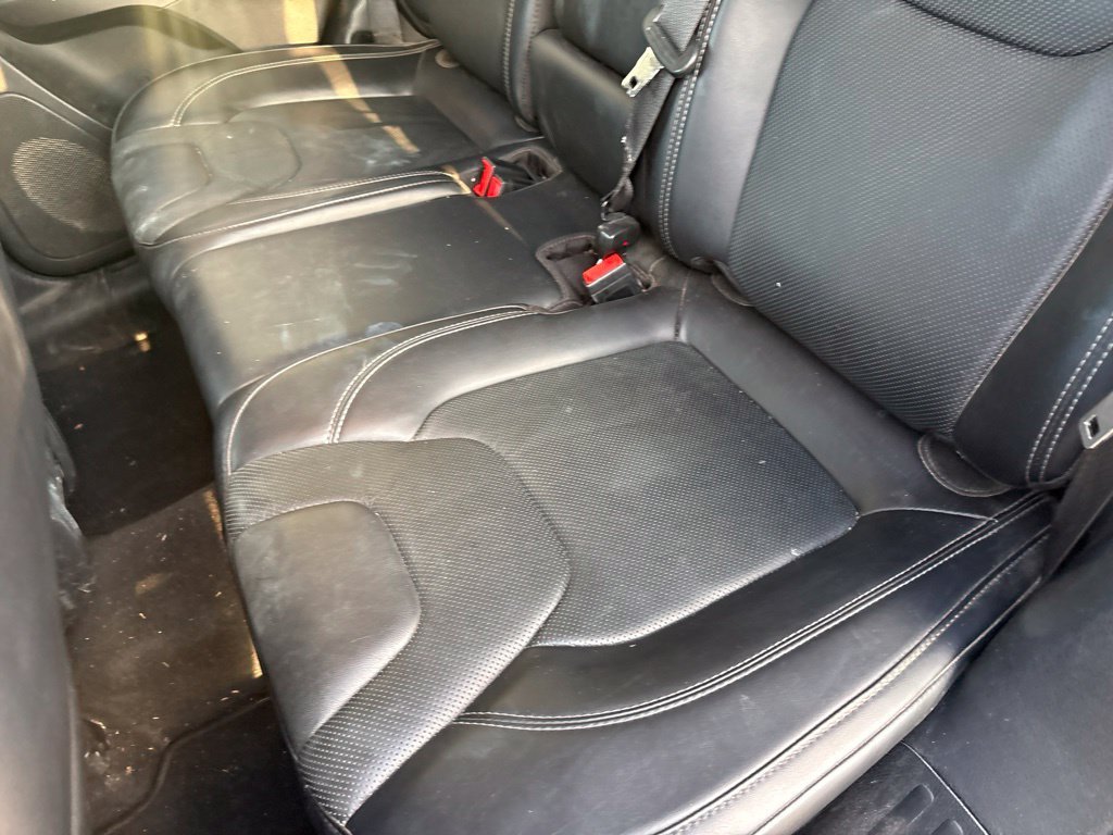 Used 2019 Billet Silver Metallic Clearcoat Jeep Limited image 39