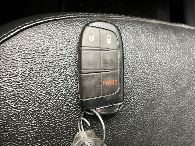 Used 2023 Laser Blue Pearlcoat Jeep Trailhawk image 23