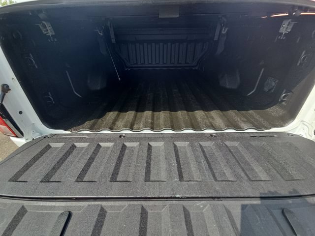 Used 2023 Summit White Chevrolet Z71 image 29