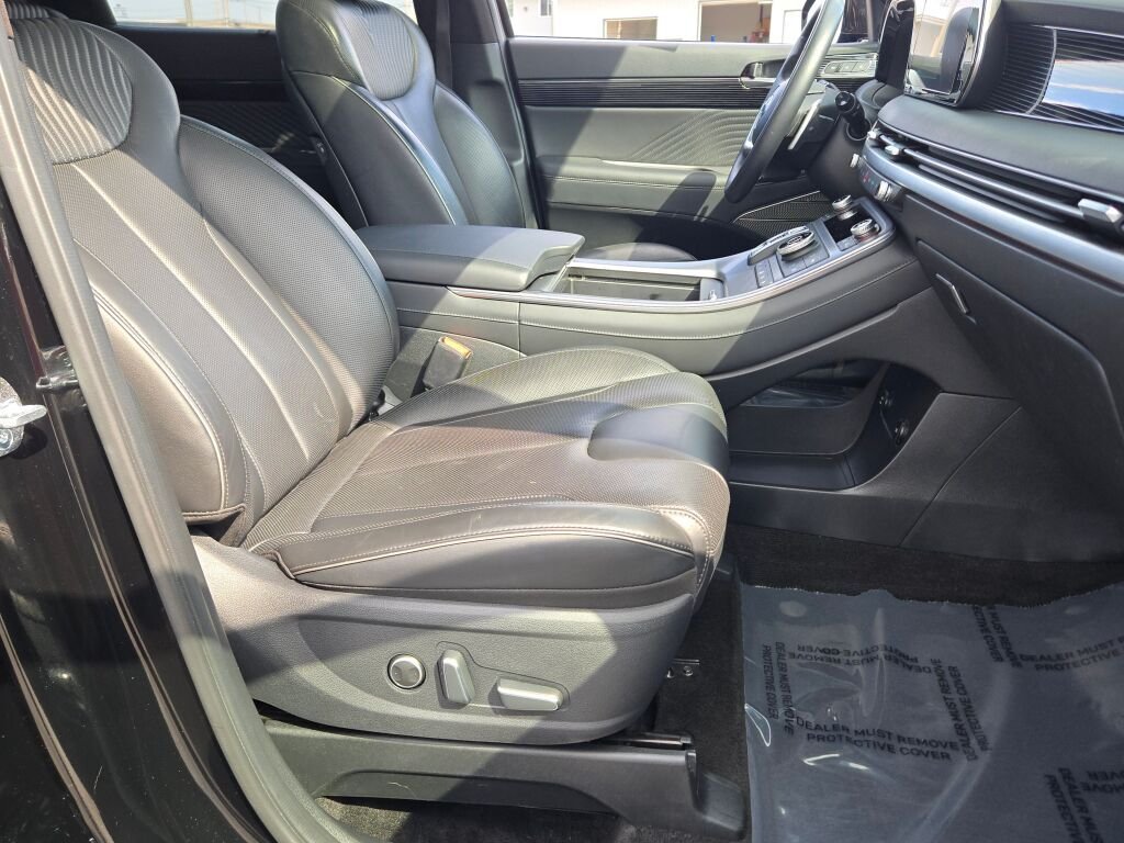 Certified Used 2023 Black Hyundai Calligraphy image 6