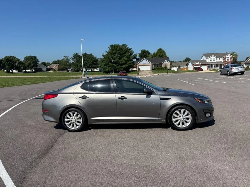 Used 2015 Kia Optima EX with VIN 5XXGN4A79FG491078 for sale in Waterloo, IL