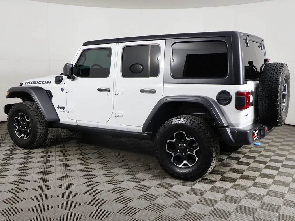 Used 2022 White Jeep Unlimited Rubicon 4xe image 21