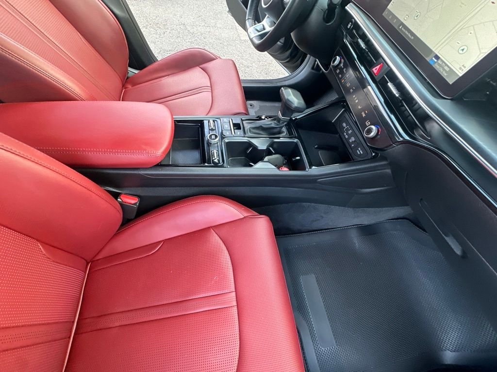 Used 2025 Black Kia GT-Line image 37