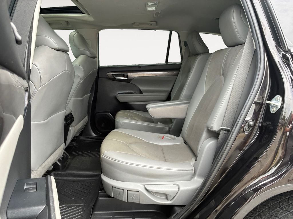 Used 2021 Brown Toyota Limited image 13
