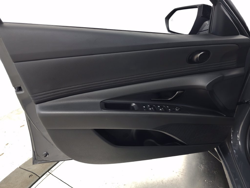 Certified Used 2025 Ecotronic Gray Hyundai SEL Sport image 14