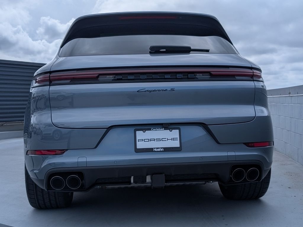 2026 Porsche Cayenne S - Photo 11