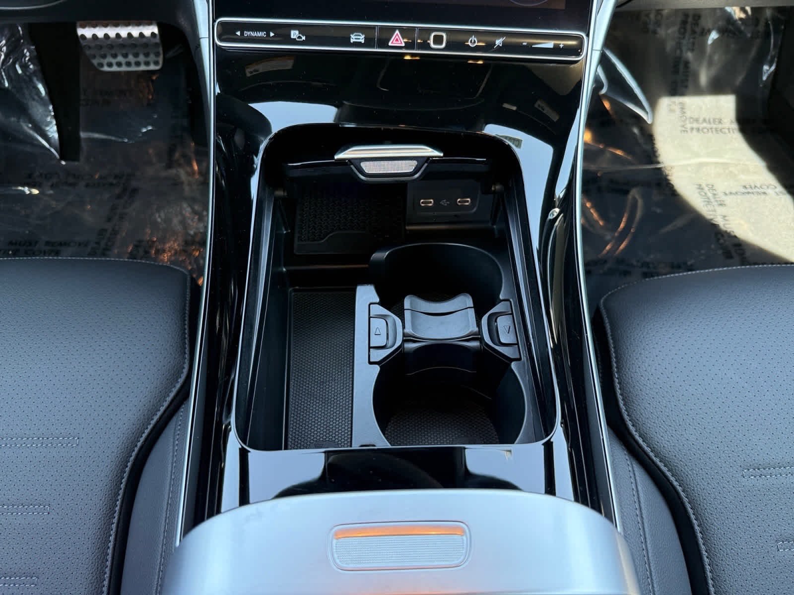 New 2026 Graphite Grey Metallic Mercedes-Benz C 300 image 15